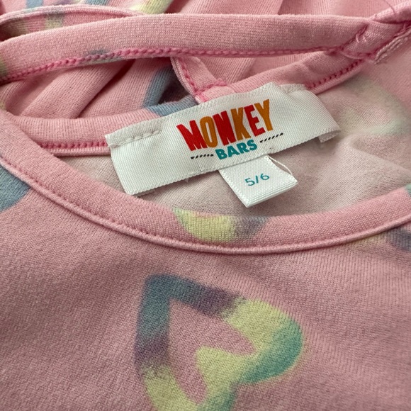 Pink long sleeve dress with heart pattern - Picture 4 of 5